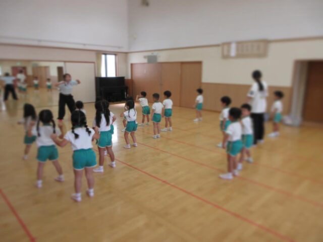 年少組のダンス（保護者の方へ）